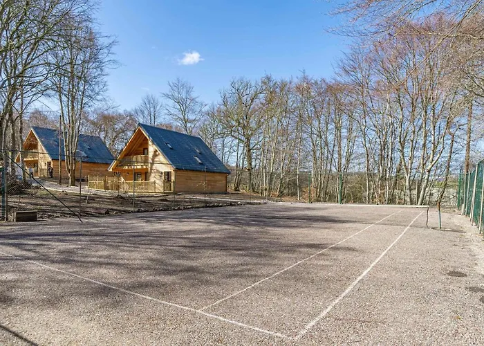 Breckland Lodge 3 With Hot Tub